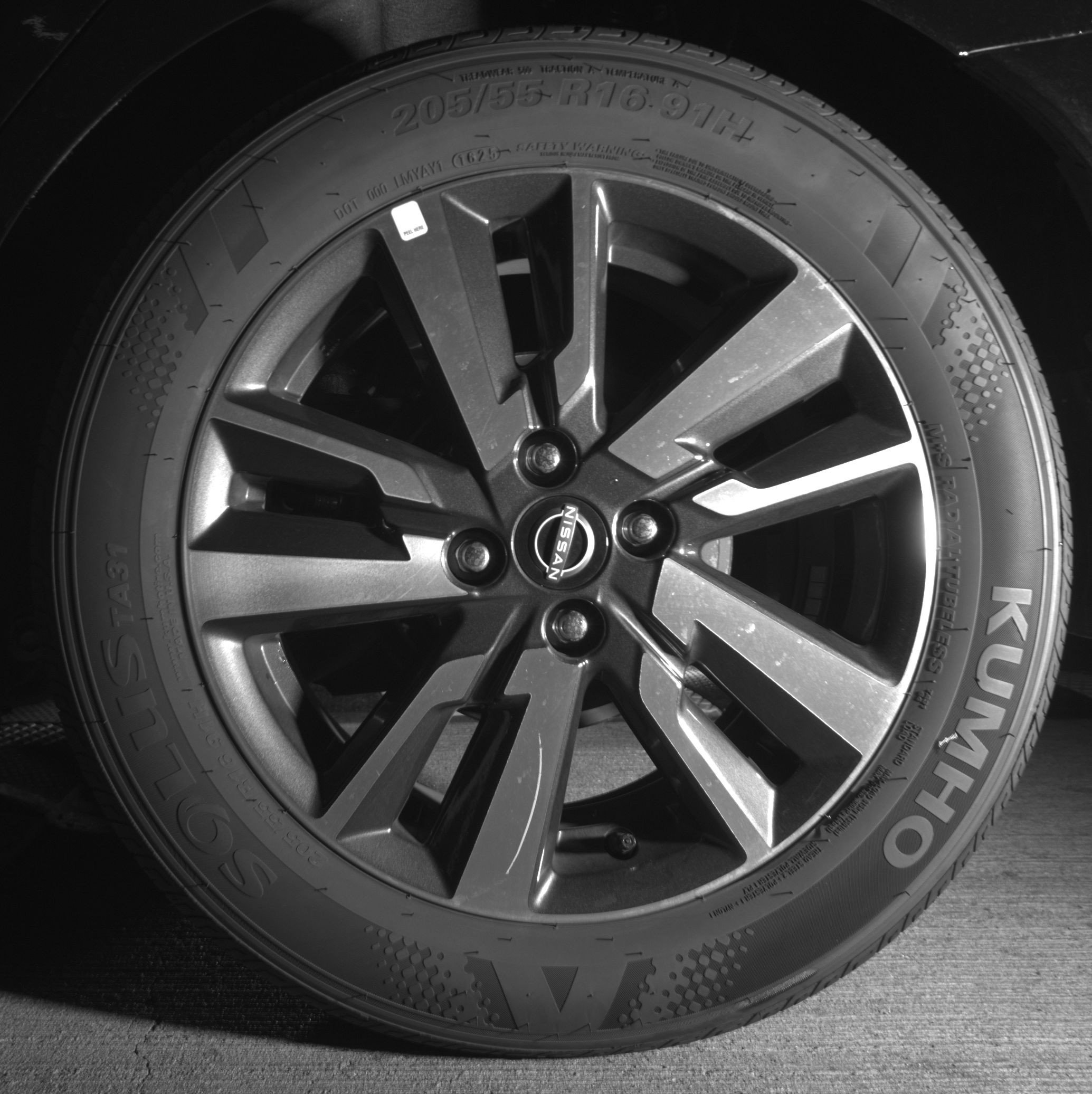 Used 2025 Nissan Versa SV image 14