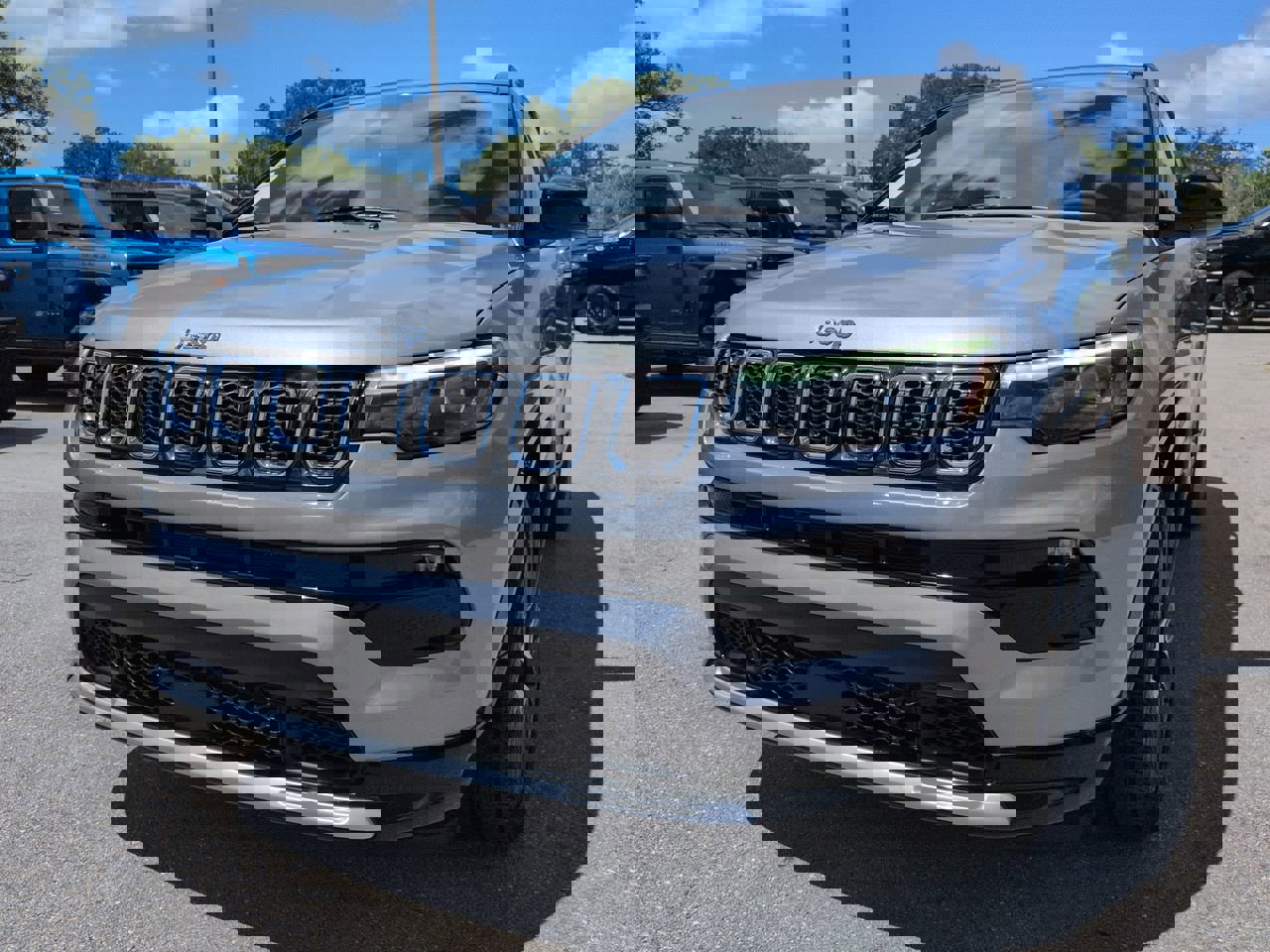 Used 2023 Jeep Compass Limited w/ Elite Group image 9