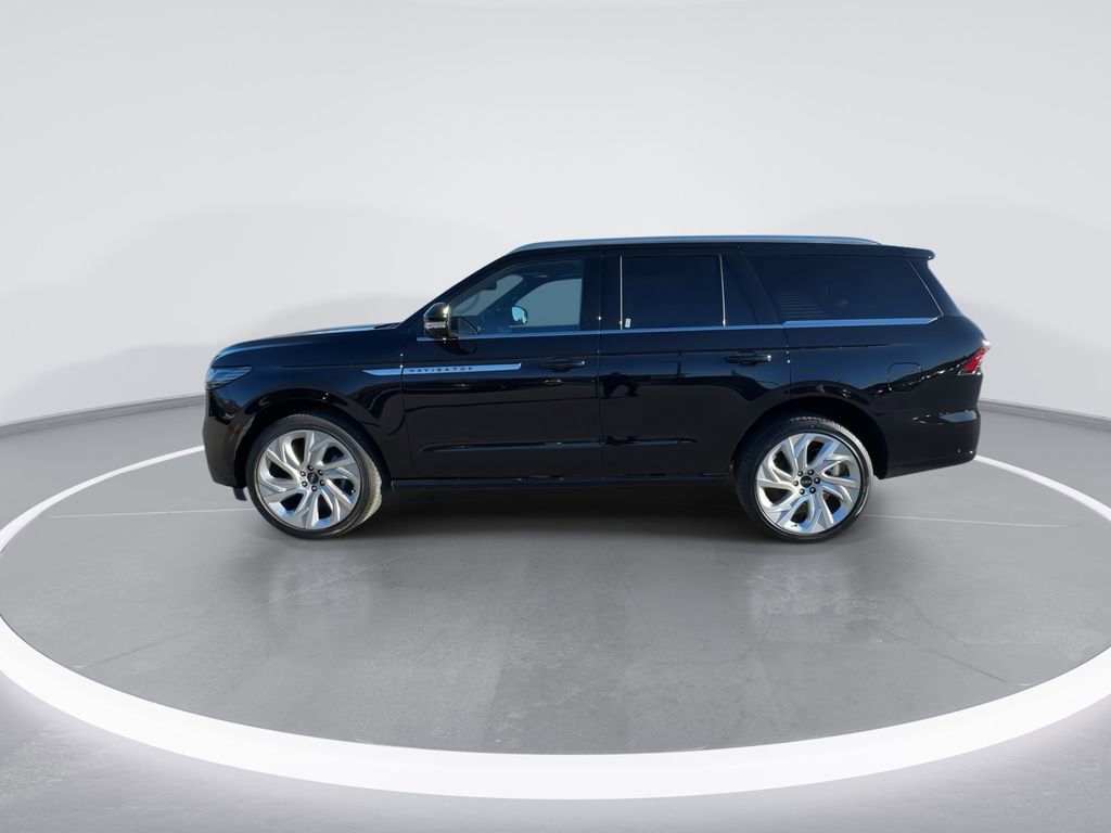 New 2025 Lincoln Navigator Reserve image 5