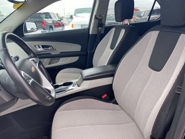 Used 2017 Chevrolet Equinox LT w/ Convenience Package image 12