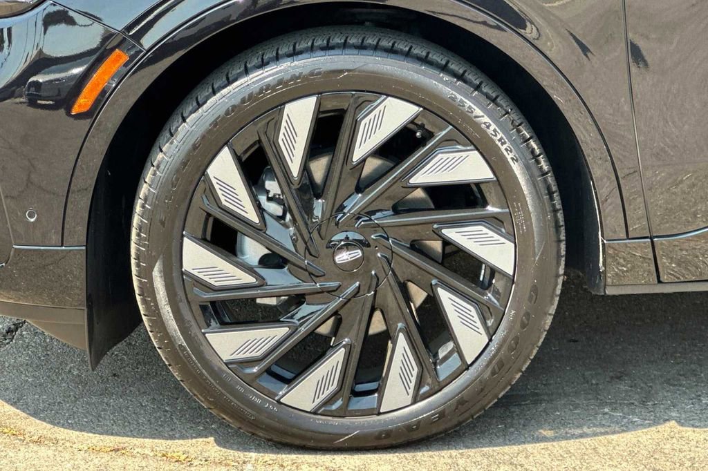 Used 2024 Lincoln Nautilus Reserve w/ Equipment Group 202A image 33