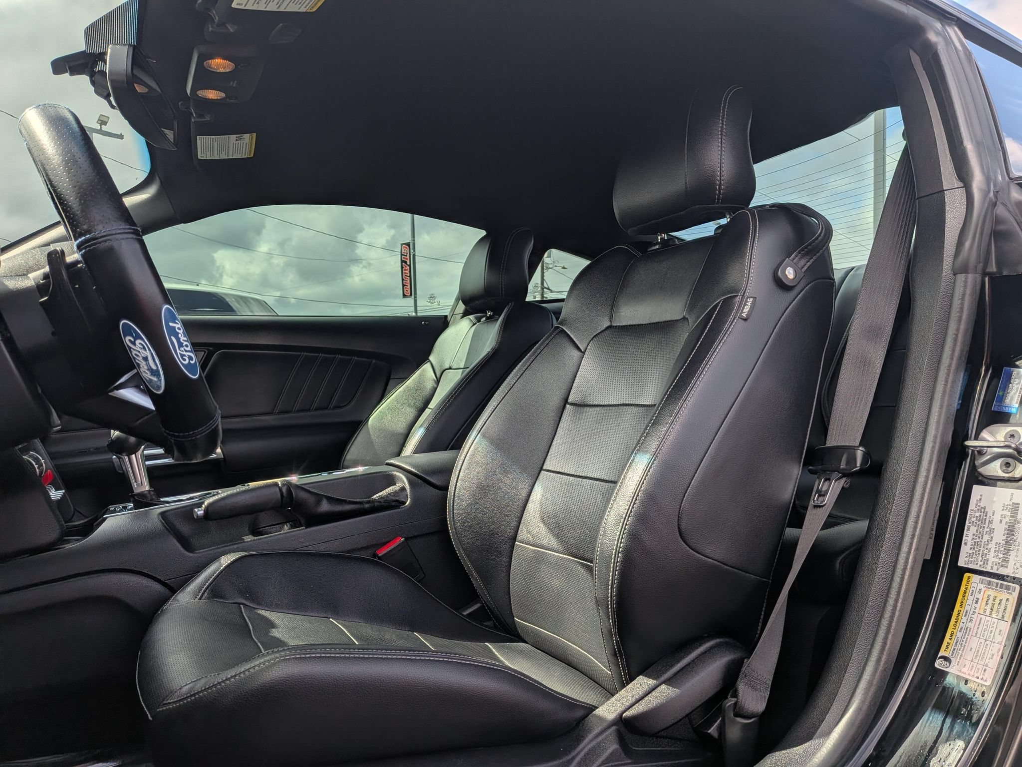 Used 2016 Ford Mustang Premium w/ Equipment Group 201A RWD image 5