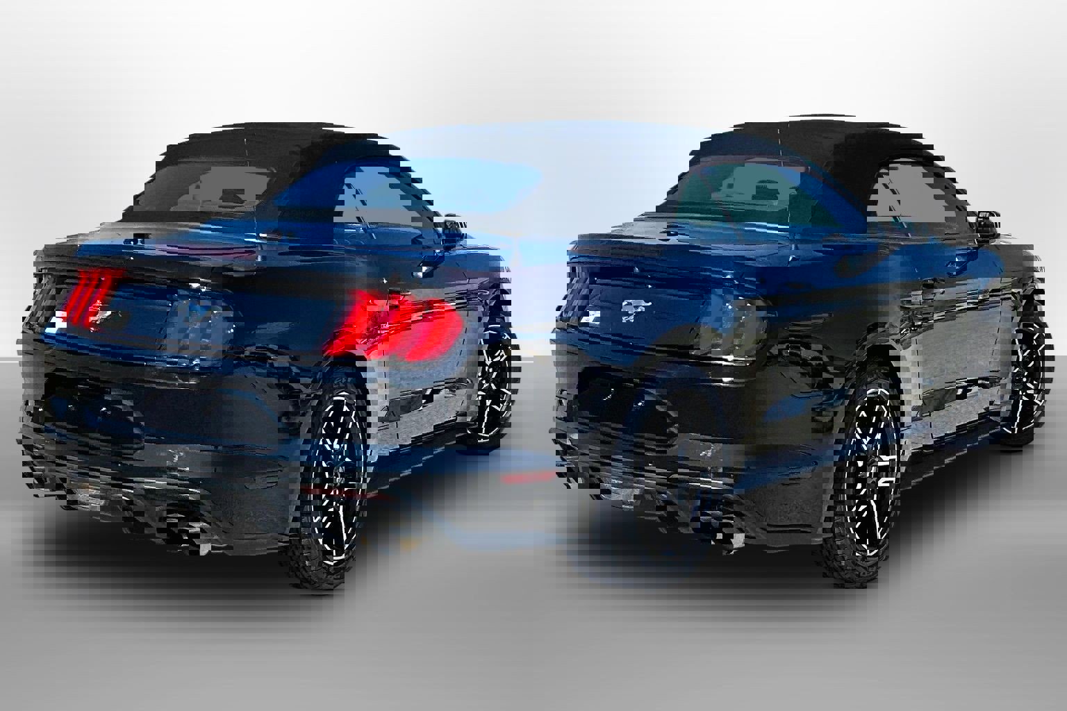 Used 2023 Ford Mustang EcoBoost w/ Equipment Group 101A image 10