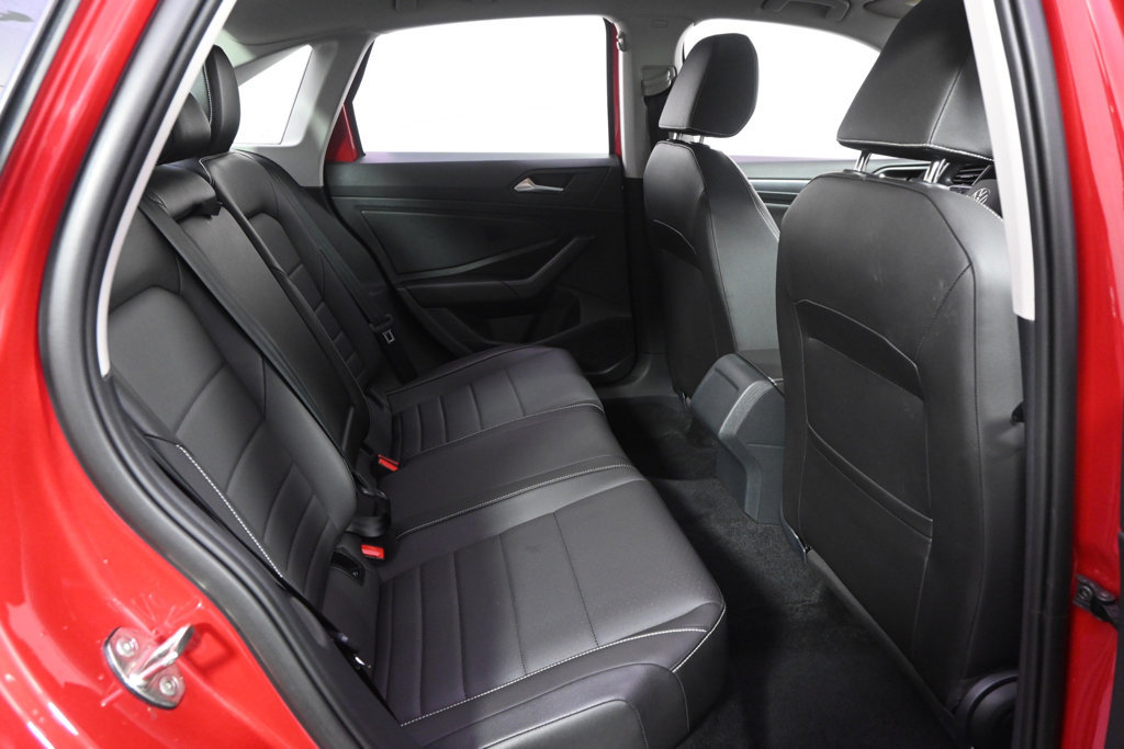 Used 2023 Volkswagen Jetta SE w/ Panoramic Sunroof Package FWD image 18