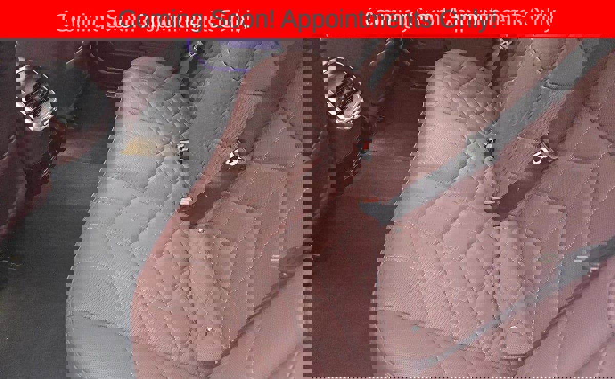 Used 2025 BMW 760i xDrive image 10