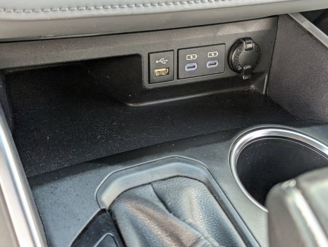 Used 2022 Toyota Highlander XLE image 29