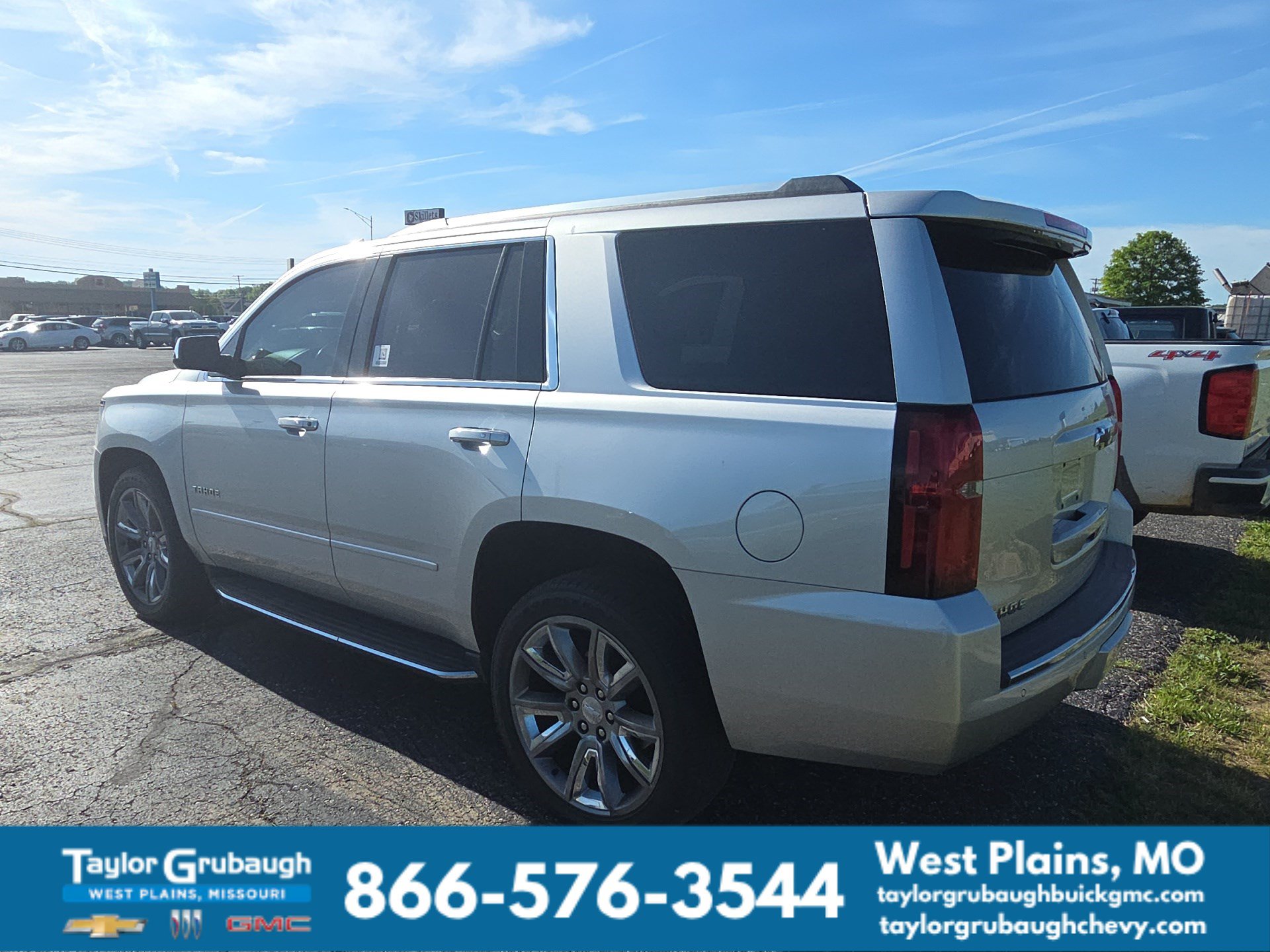 Used 2017 Chevrolet Tahoe Premier AWD/4WD image 4