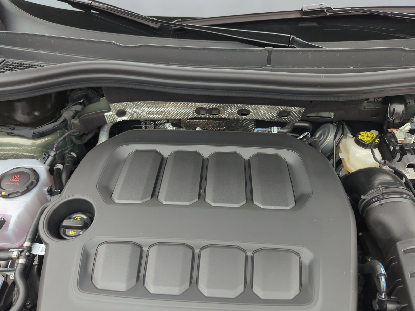 New 2026 Volkswagen Tiguan SE R-Line image 21