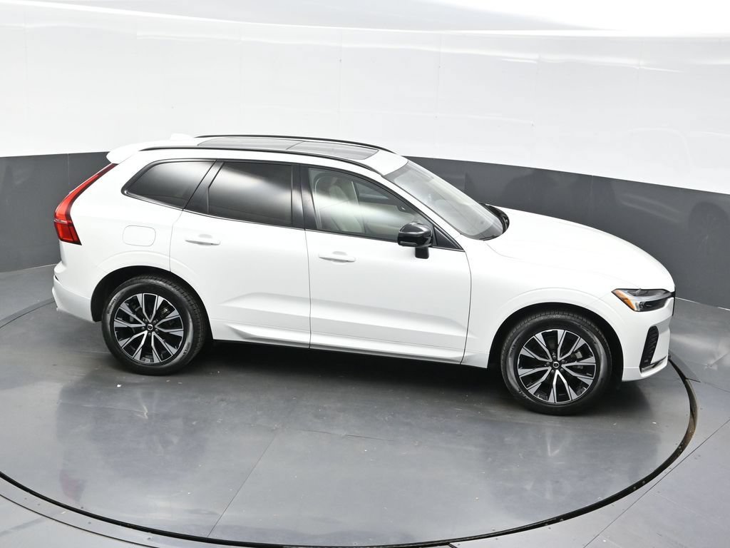 Used 2024 Volvo XC60 B5 Core w/ Protection Package Premier AWD/4WD image 34