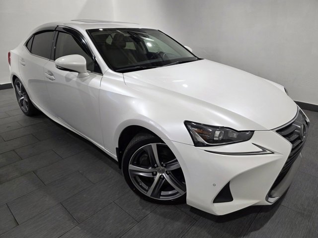 Used 2017 Lexus IS 300 AWD image 7
