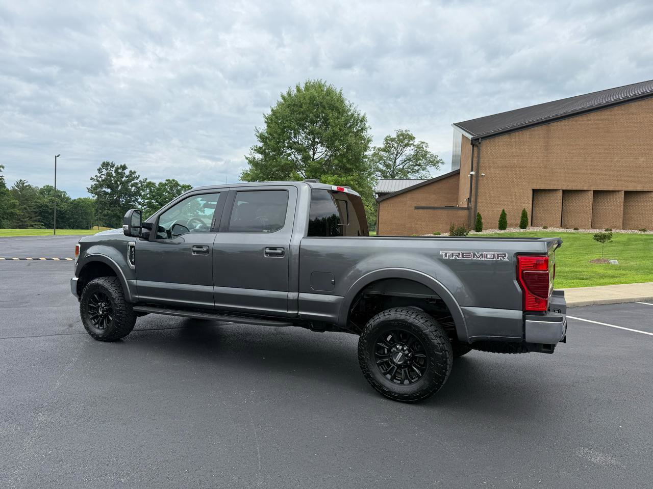 Used 2020 Ford F250 Lariat w/ Tremor Off-Road Package AWD/4WD image 5