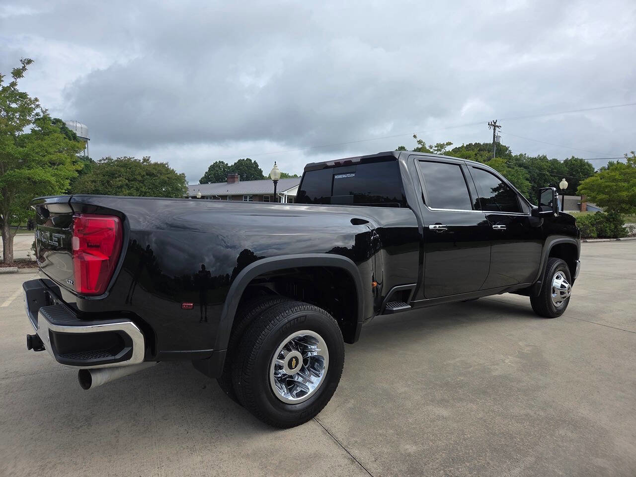 Used 2020 Chevrolet Silverado 3500 LTZ w/ LTZ Texas Edition AWD/4WD image 7