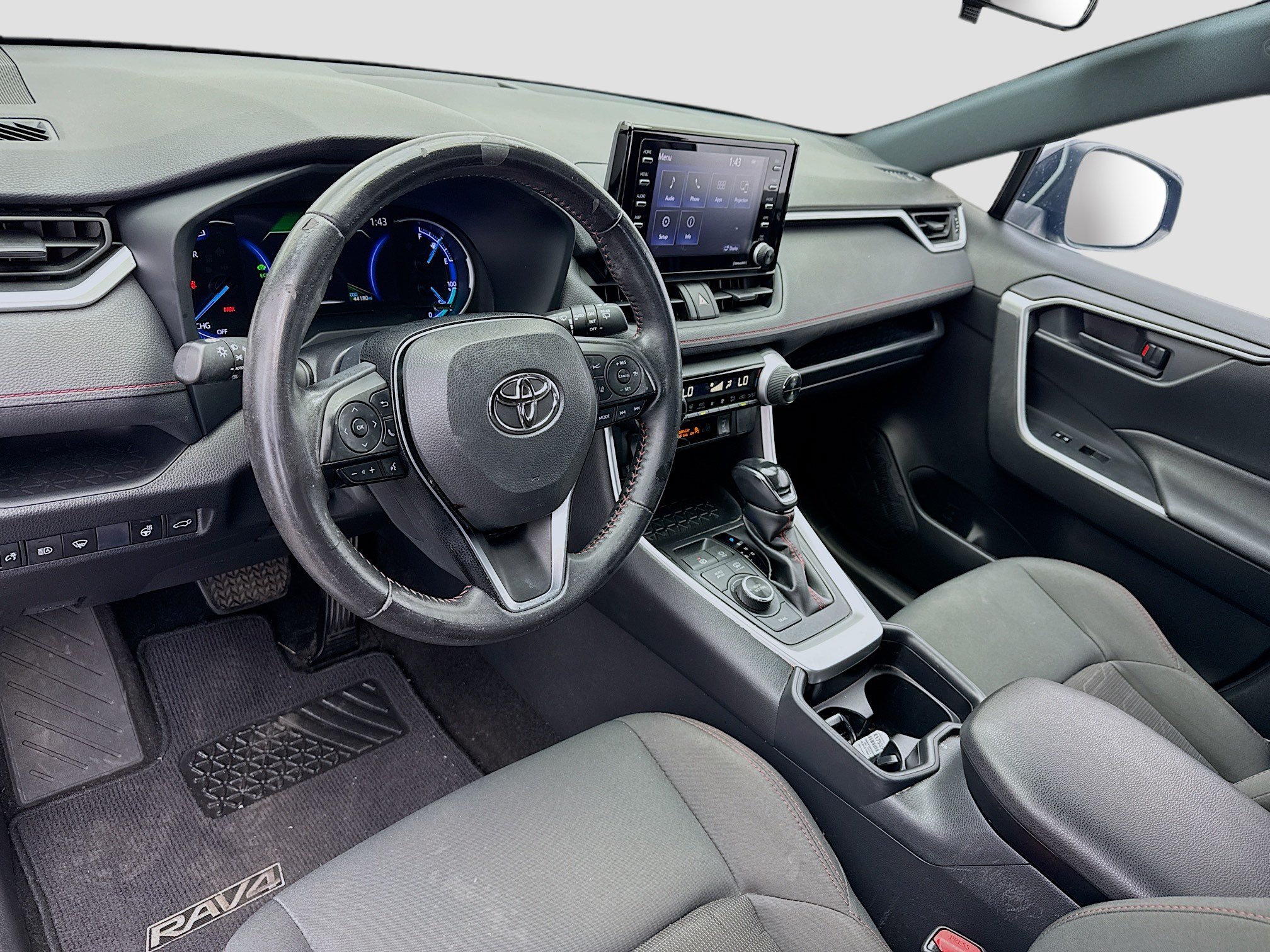 Used 2021 Toyota RAV4 SE w/ Weather & Moonroof Package AWD/4WD image 7