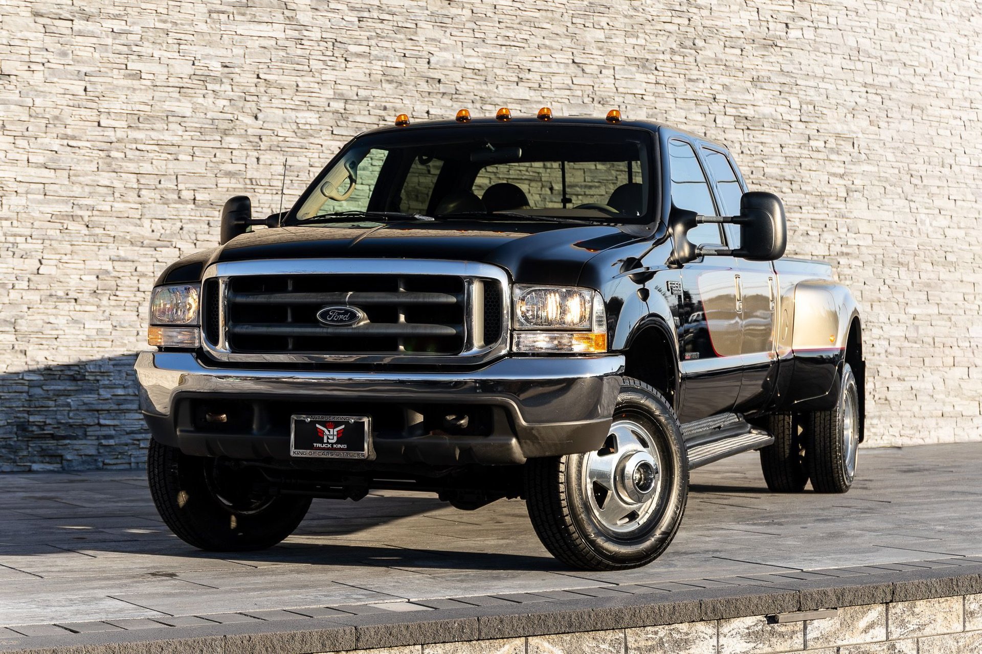 Used 2000 Ford F350 XL image 2