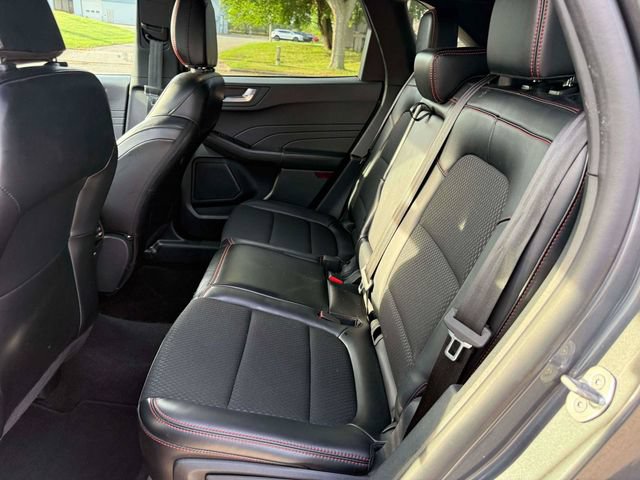 Used 2025 Ford Escape ST-Line FWD image 12