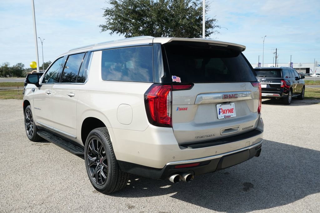 Used 2023 GMC Yukon XL Denali w/ Advanced Technology Package image 11