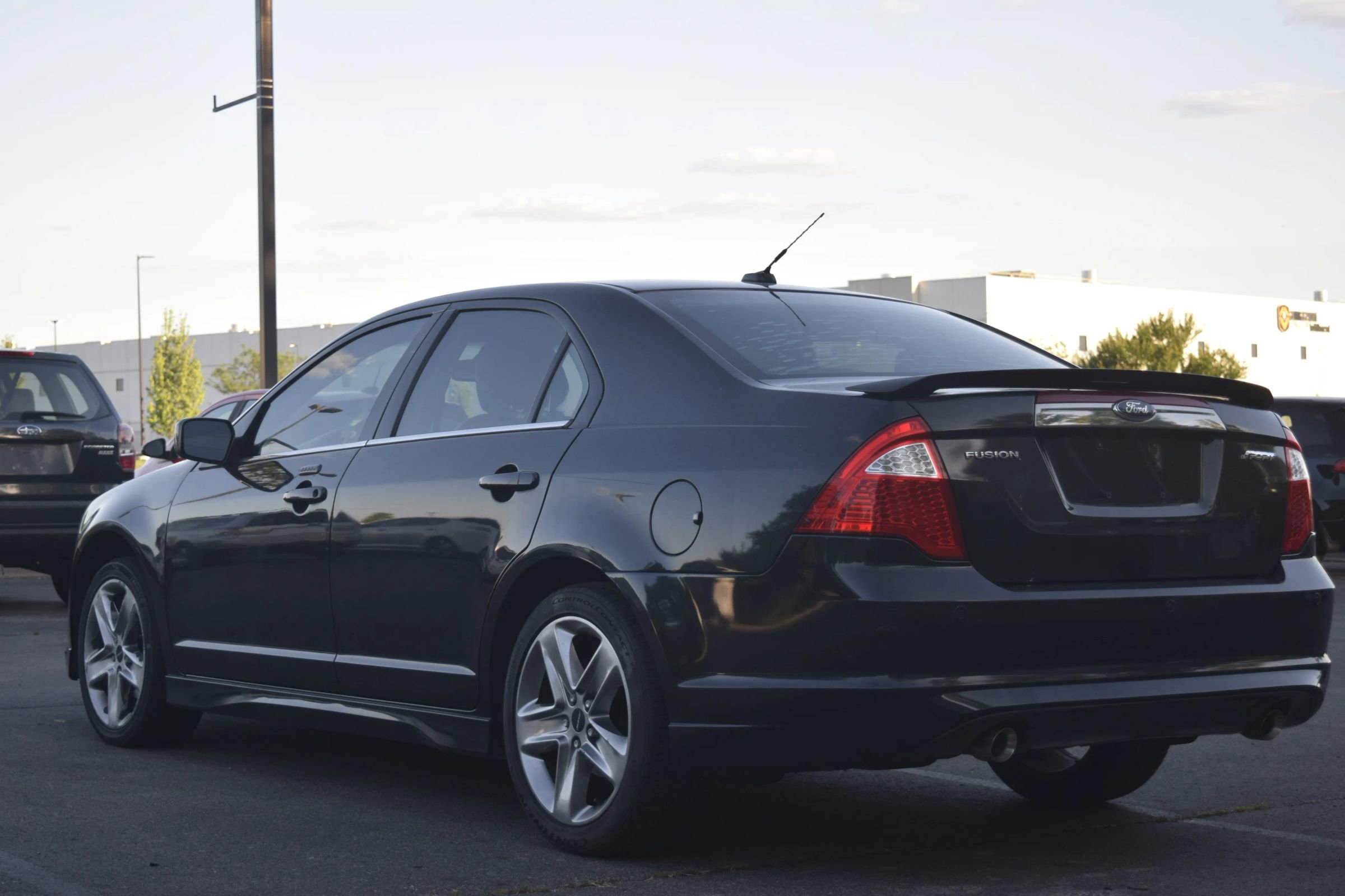 Used 2012 Ford Fusion Sport FWD image 2