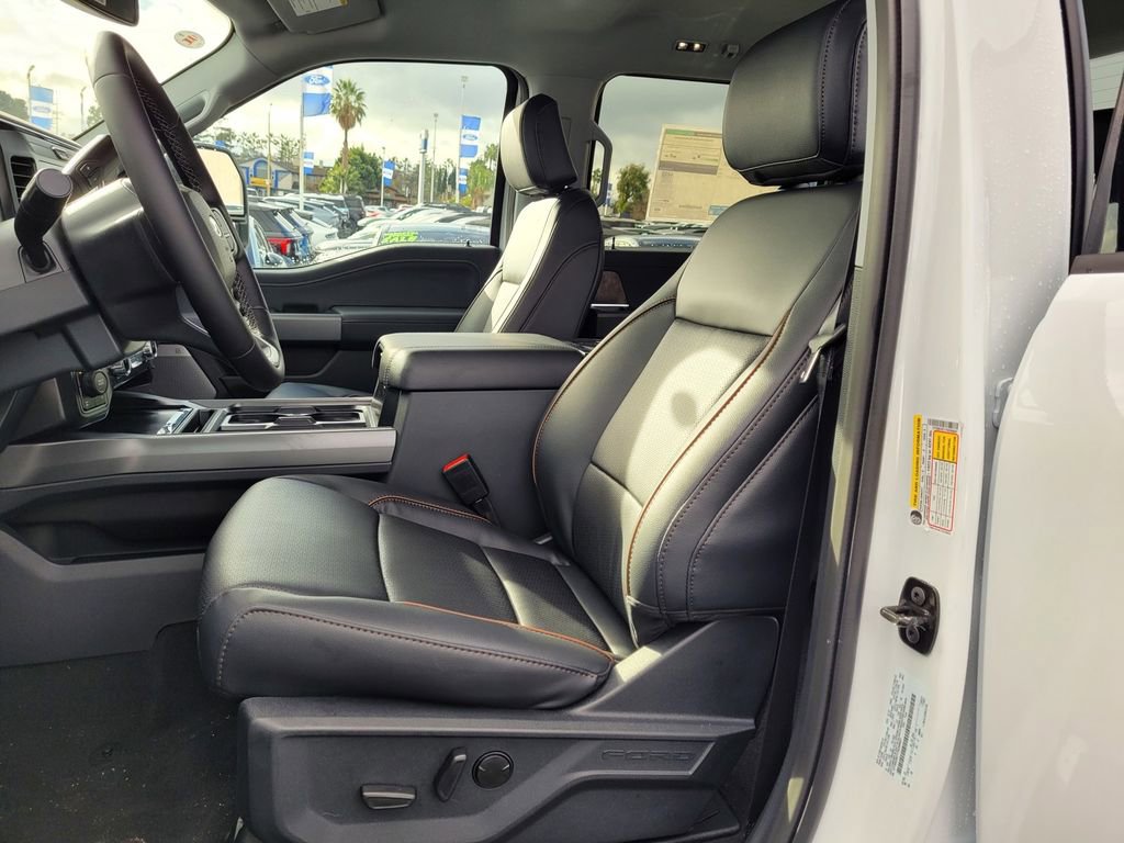 New 2026 Ford F350 Lariat w/ FX4 Off-Road Package image 32