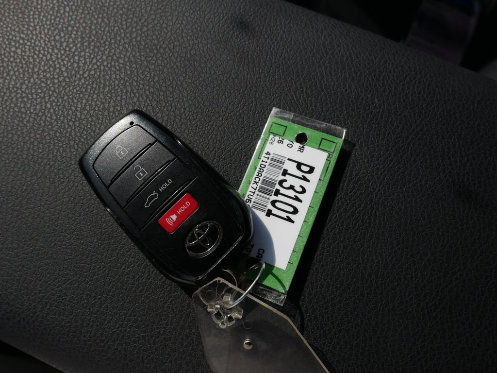 Used 2026 Toyota Camry SE FWD image 22