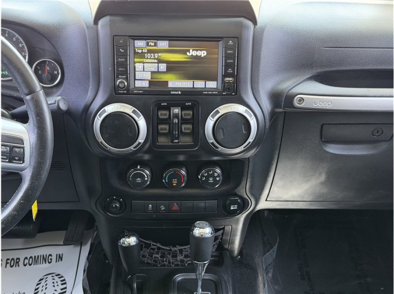 Used 2015 Jeep Wrangler Unlimited Sport AWD/4WD image 38