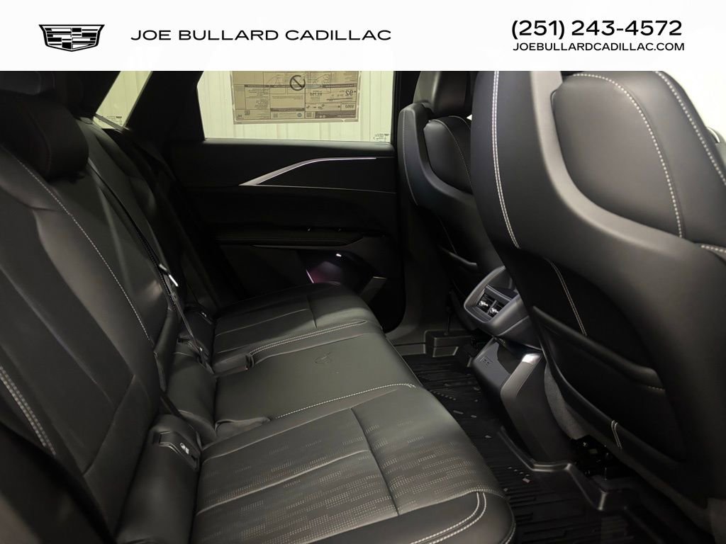 New 2026 Cadillac Lyriq Luxury w/ LPO, Floor Liner Package image 15