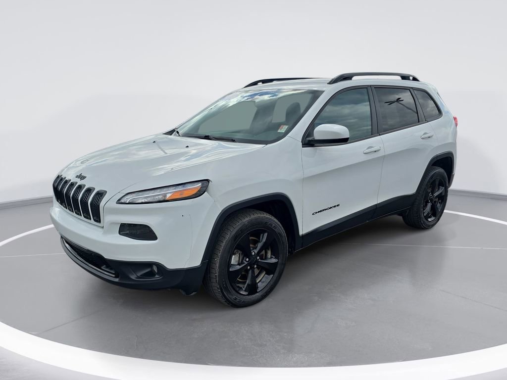 Used 2018 Jeep Cherokee Latitude w/ Altitude Package AWD/4WD image 9