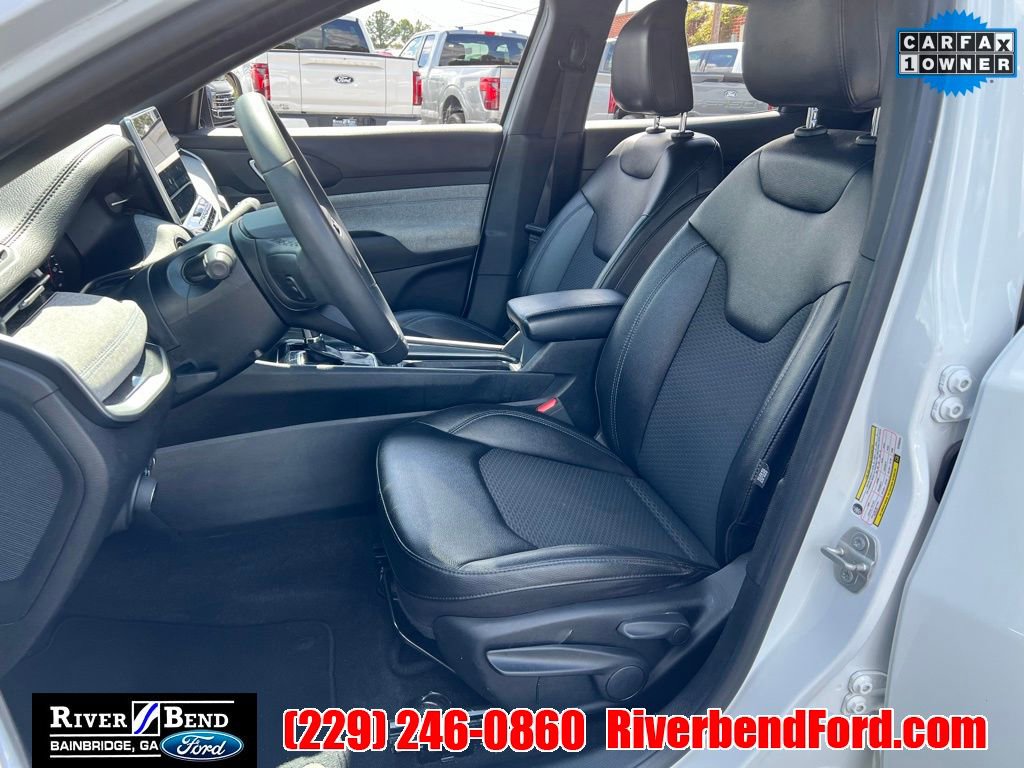 Used 2024 Jeep Compass Latitude image 11
