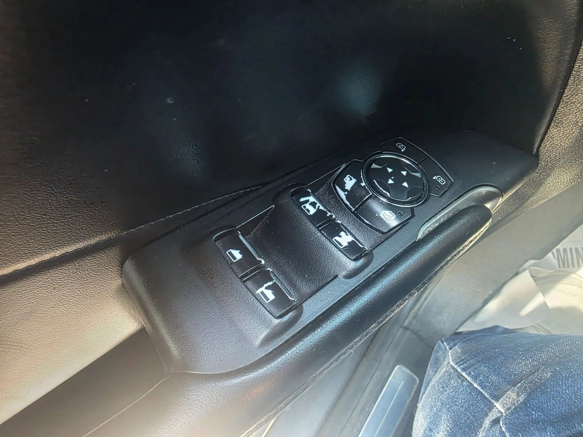 Used 2017 Lincoln MKC Reserve w/ Lincoln MKC Climate Package image 26