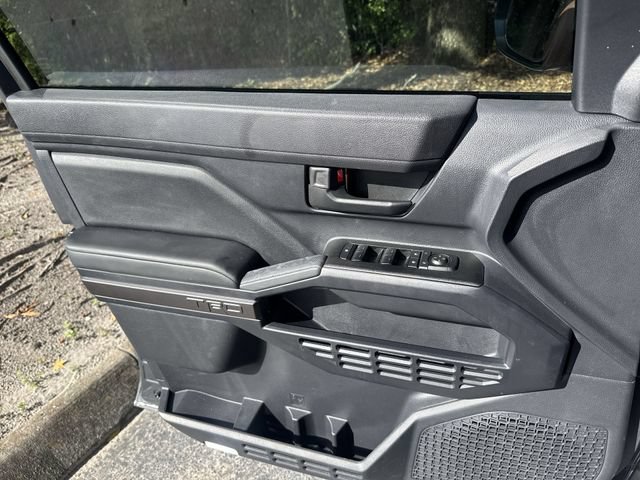 Used 2025 Toyota 4Runner TRD Off-Road AWD/4WD image 29