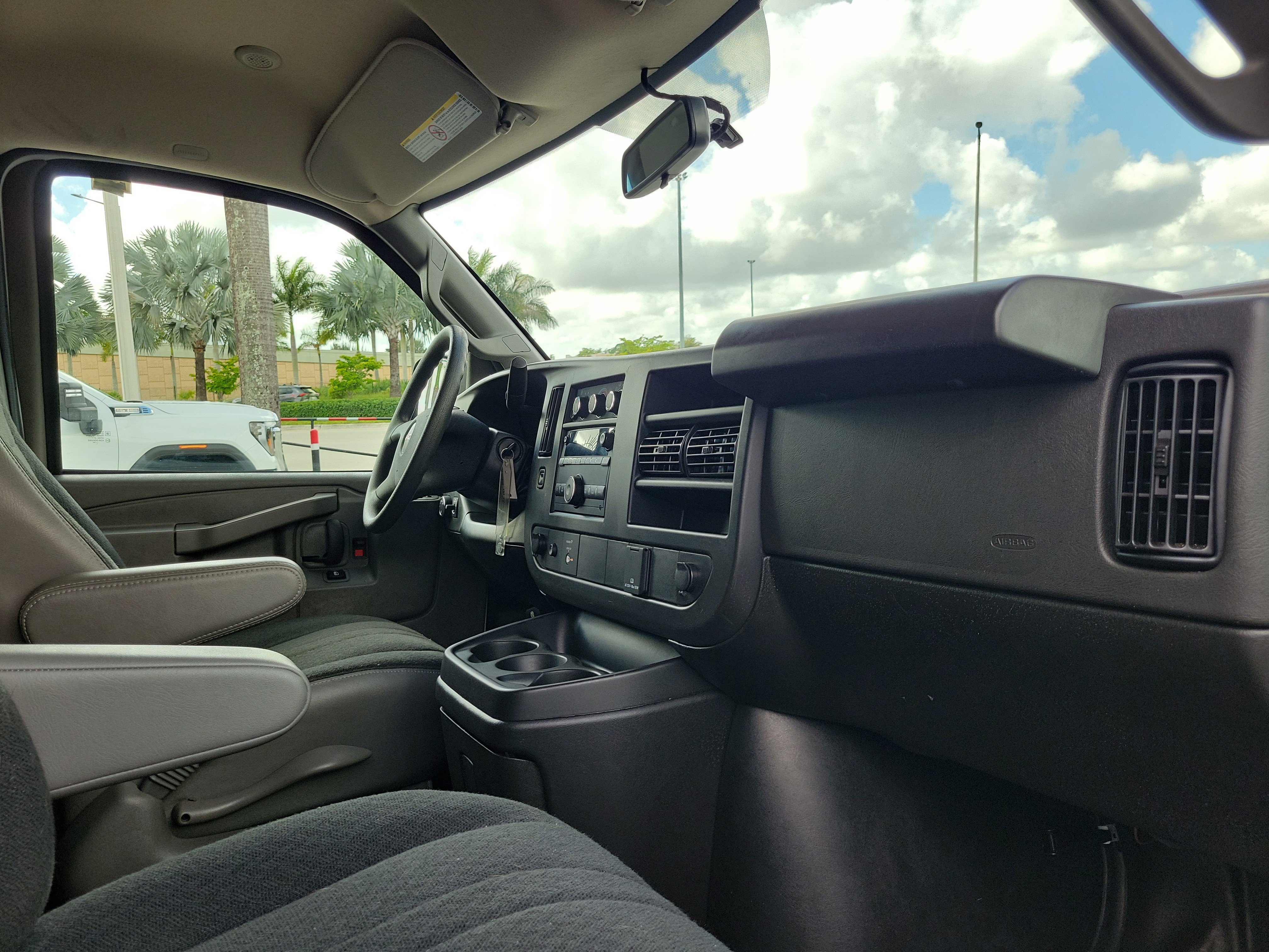 Used 2024 GMC Savana 2500 w/ Driver Convenience Package image 13