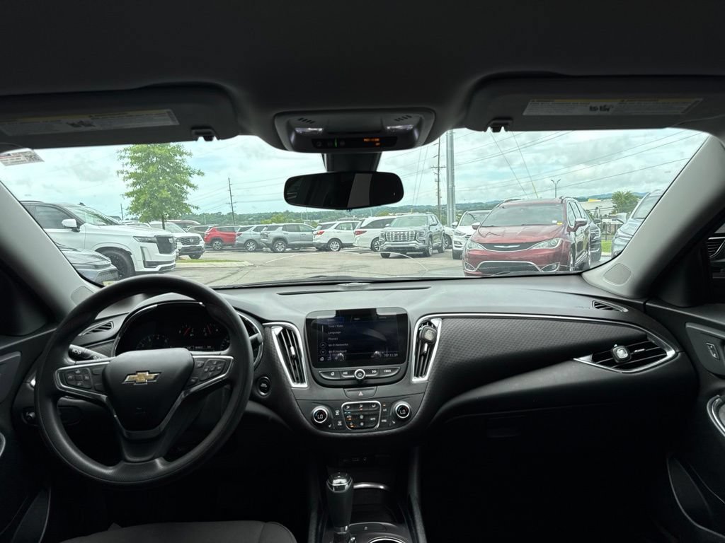 Used 2019 Chevrolet Malibu LT FWD image 19