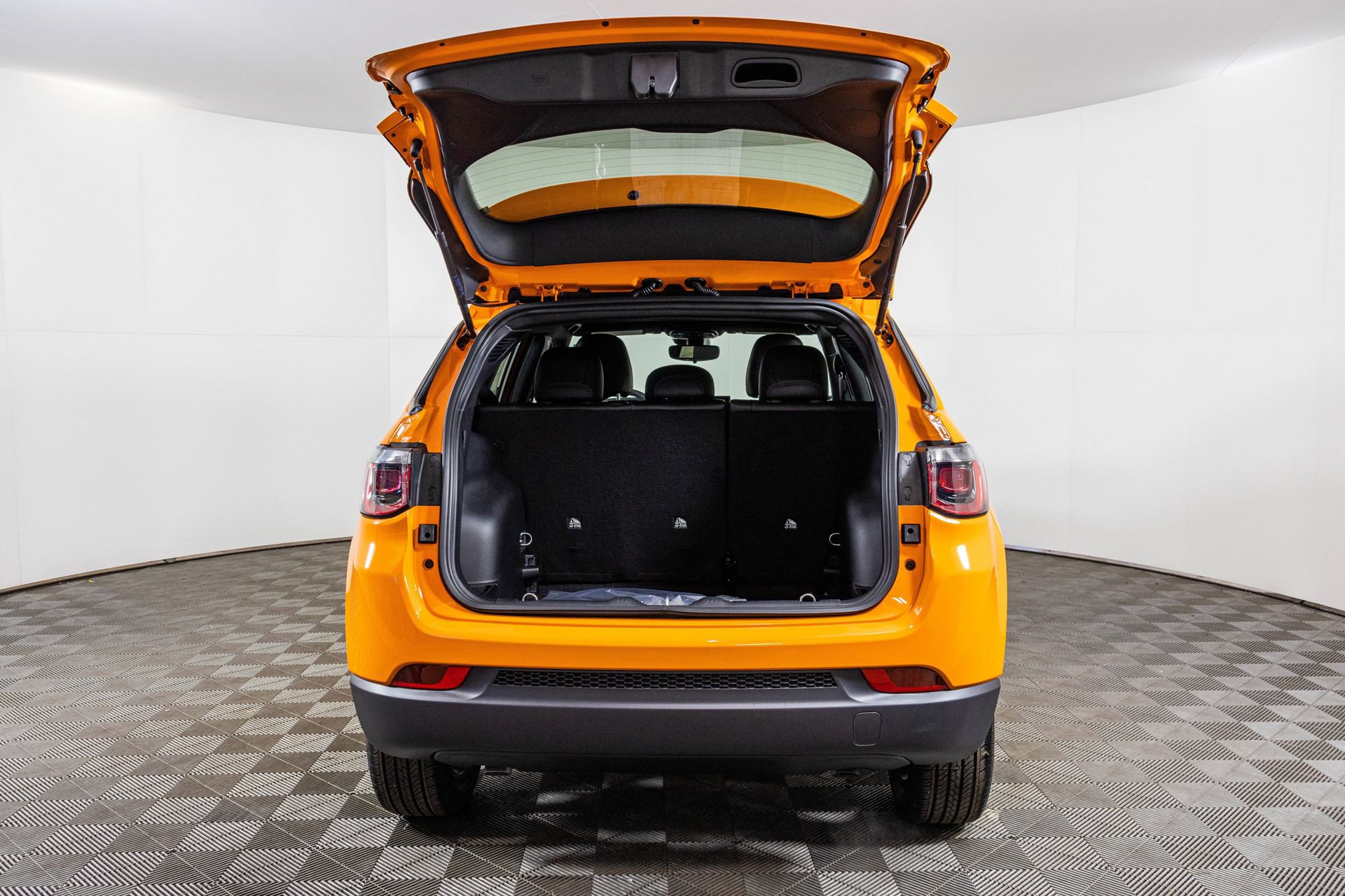 New 2026 Jeep Compass Latitude image 37