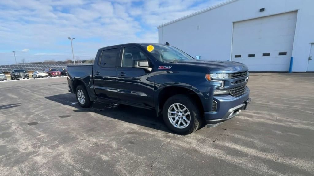 Used 2021 Chevrolet Silverado 1500 RST image 2