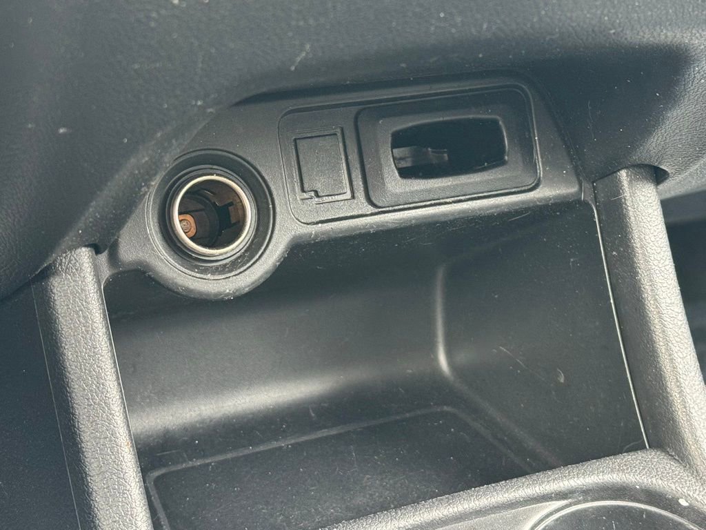 Used 2016 Mitsubishi Outlander ES AWD/4WD image 13