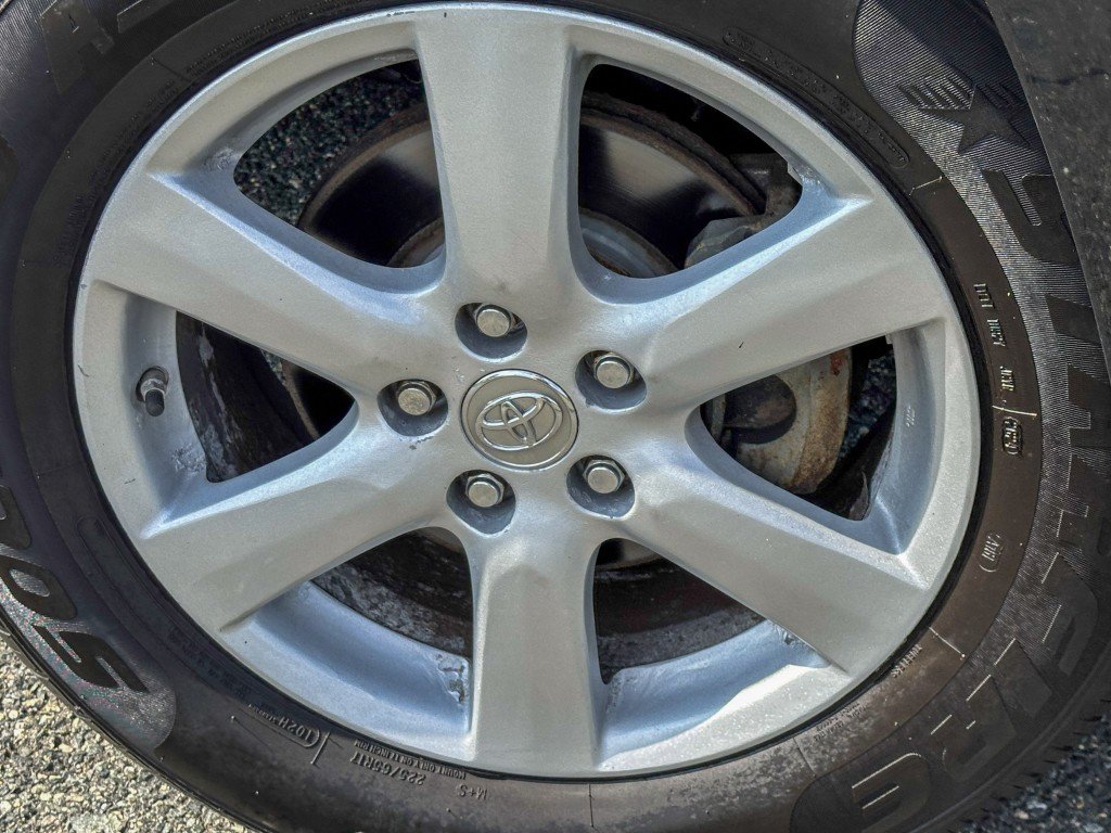 Used 2007 Toyota RAV4 Limited AWD/4WD image 8