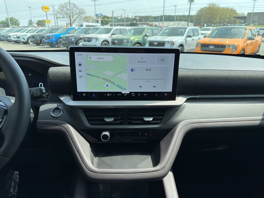 New 2026 Ford Explorer Platinum image 29