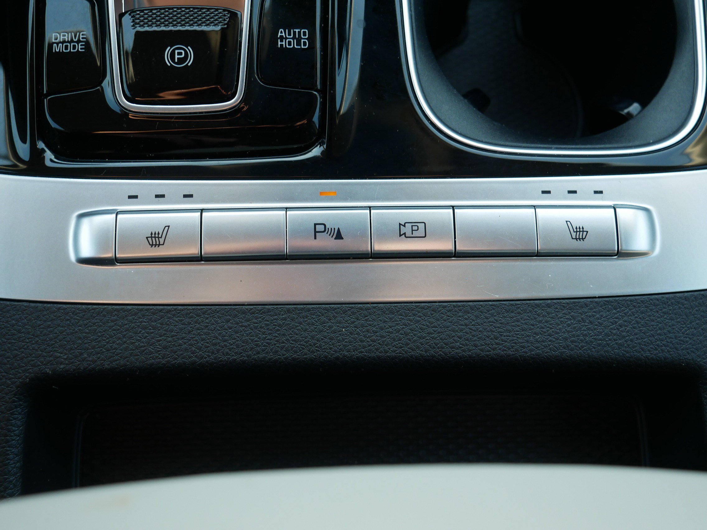 Certified 2024 Kia Carnival EX image 32