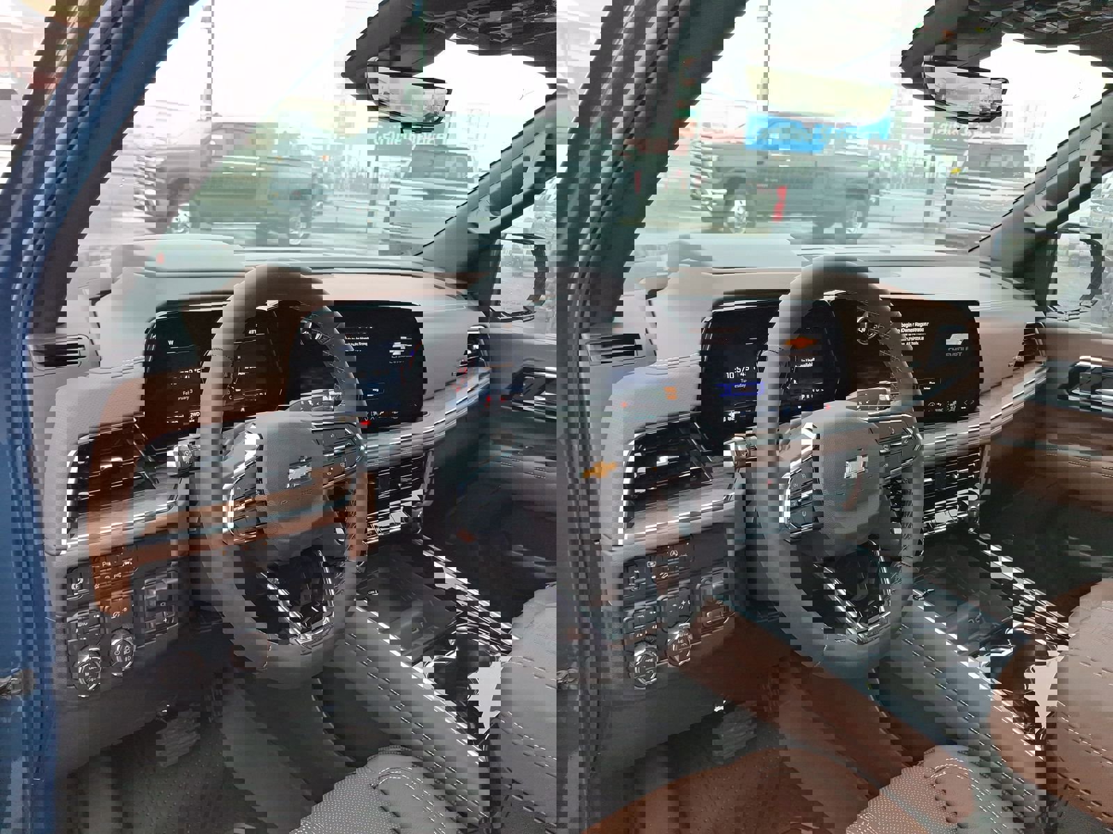 New 2026 Chevrolet Suburban High Country image 18