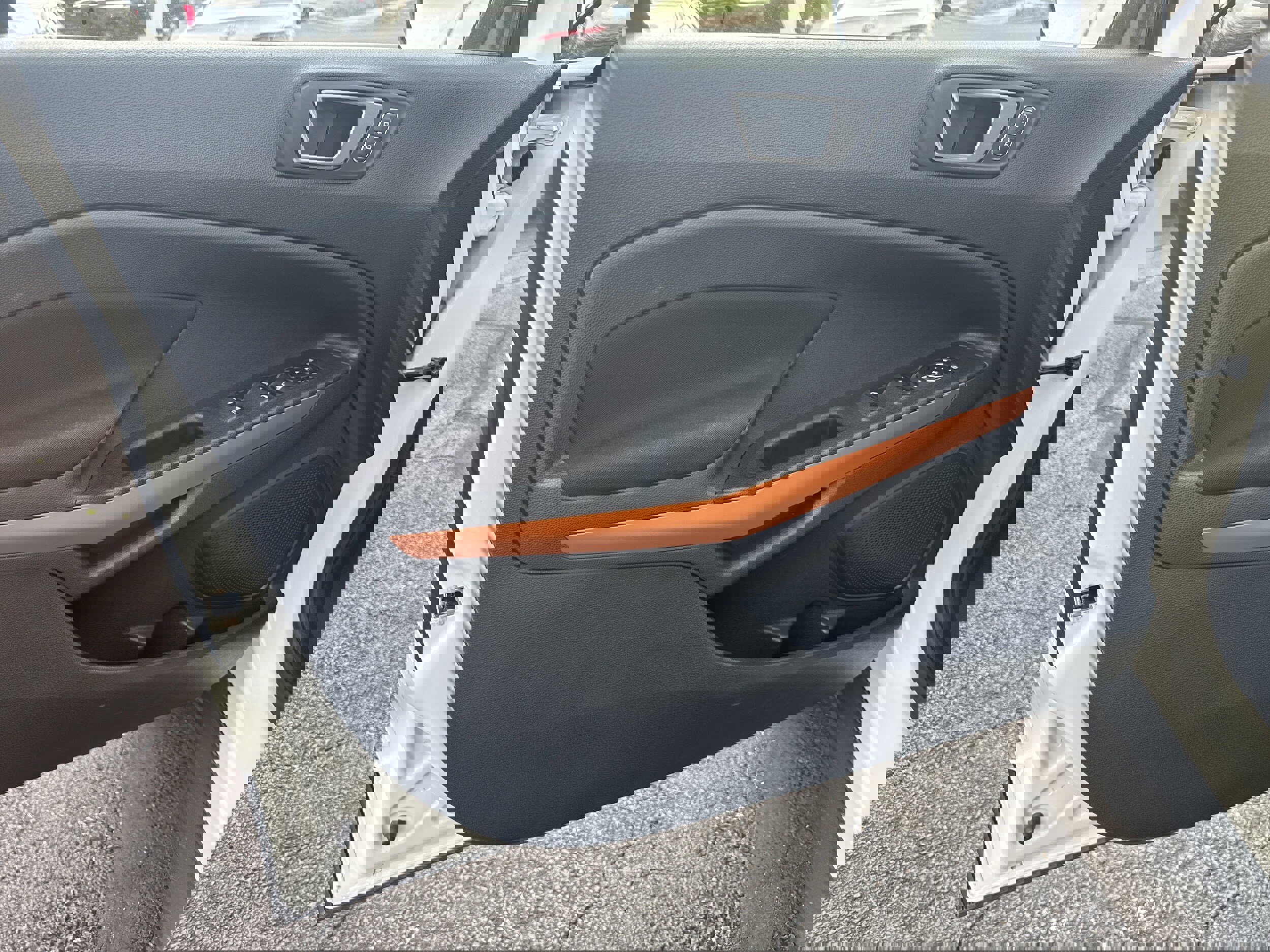 Used 2021 Ford EcoSport SE w/ SE Convenience Package image 5