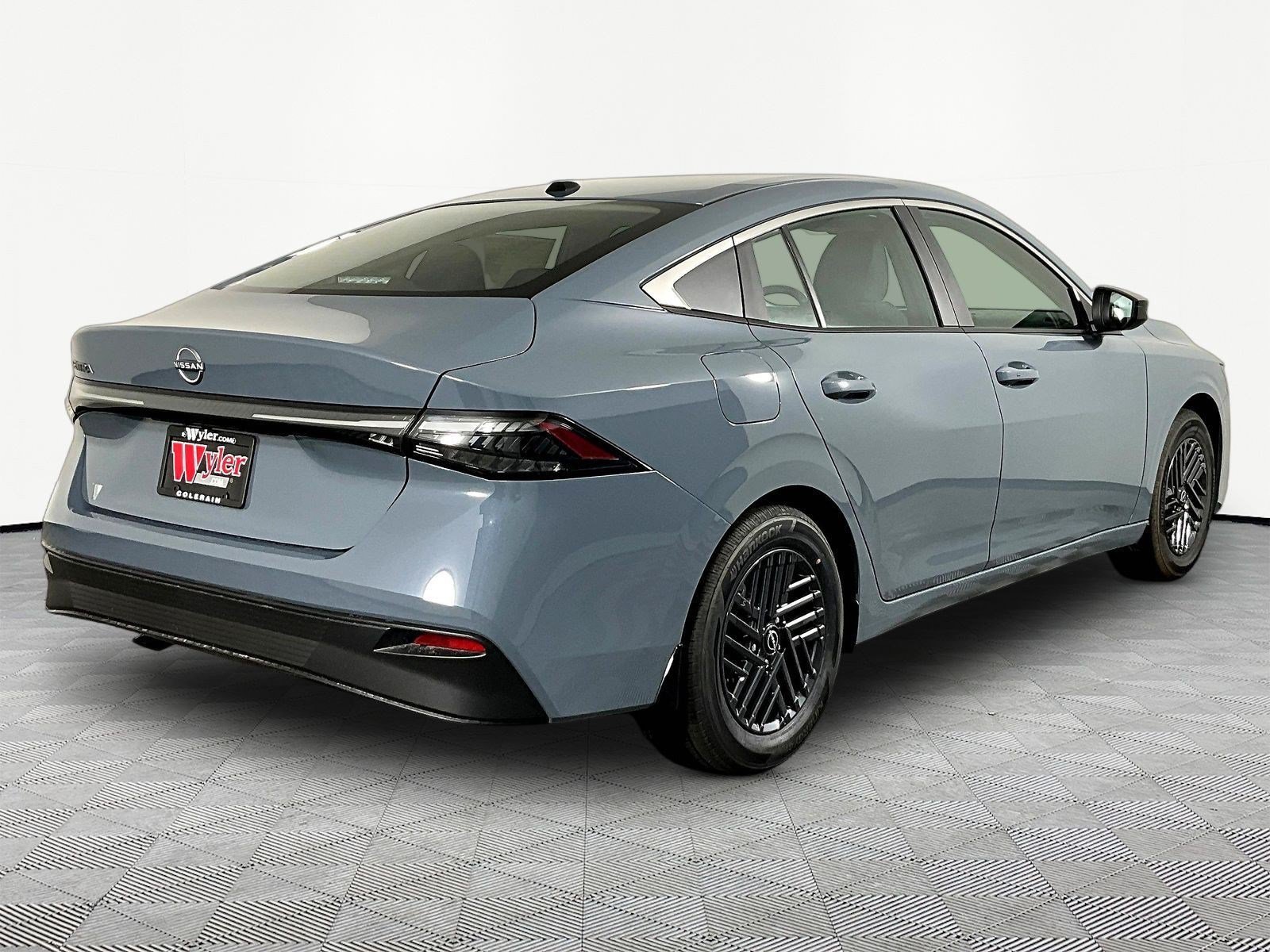 New 2027 Nissan Sentra SV w/ Floor Mat Package FWD image 7