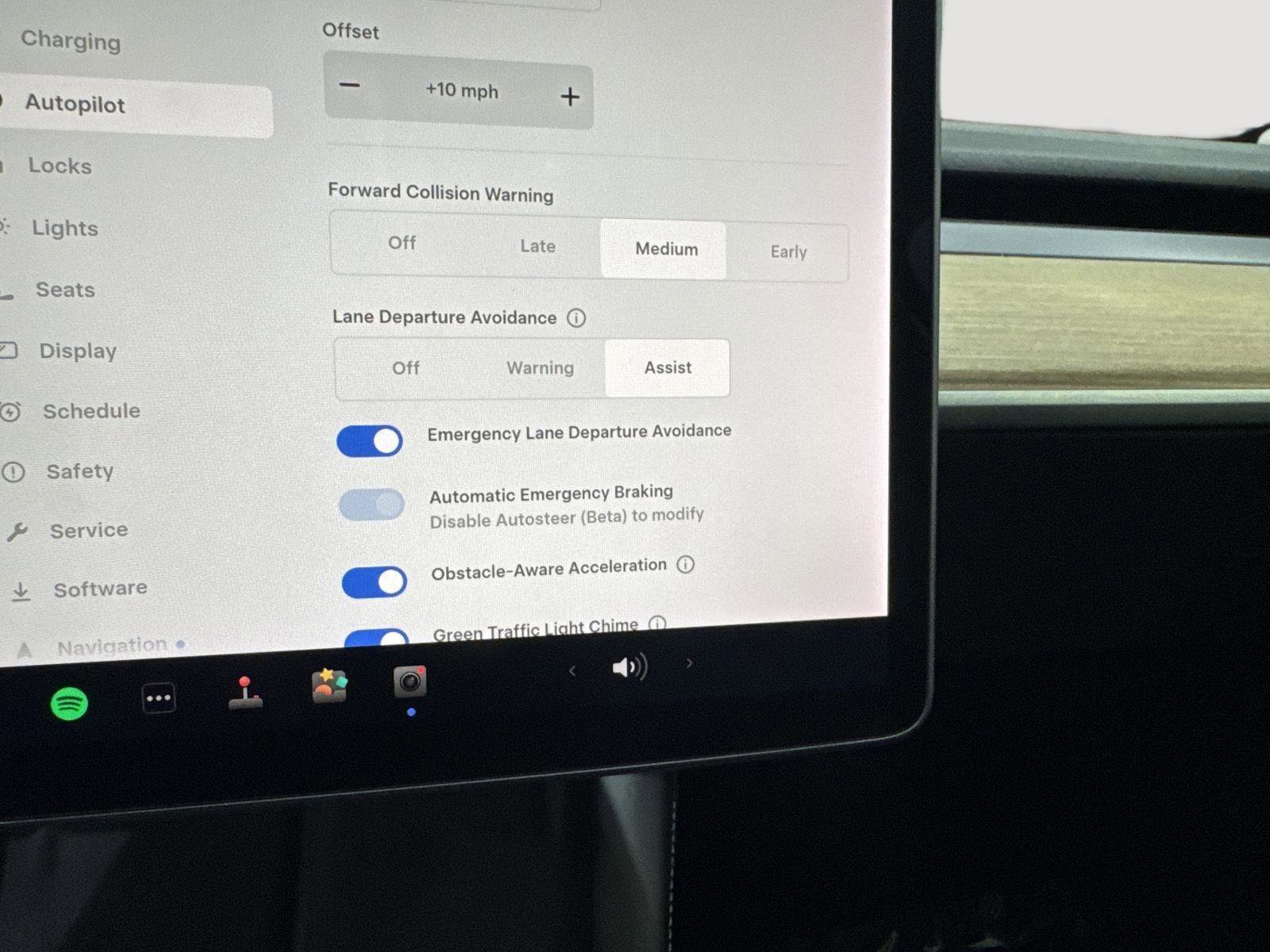 Used 2022 Tesla Model Y Long Range image 26