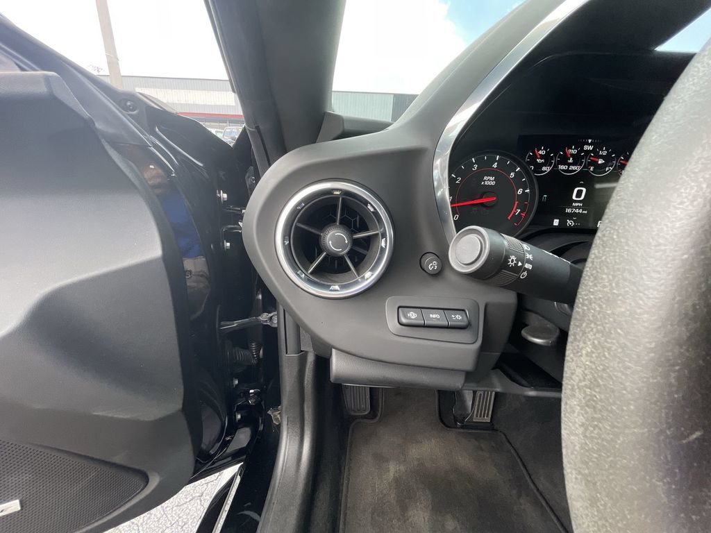 Certified 2018 Chevrolet Camaro ZL1 RWD image 18