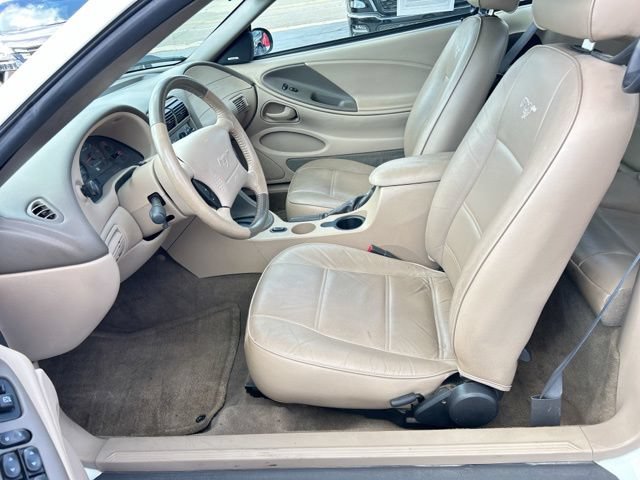 Used 2003 Ford Mustang Convertible RWD image 21
