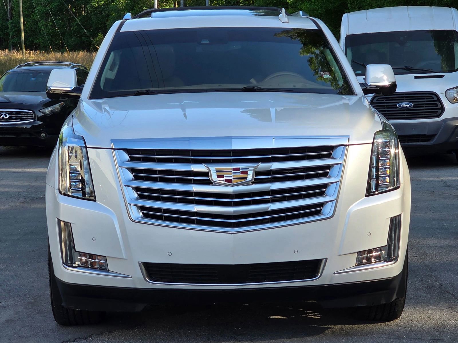 Used 2016 Cadillac Escalade ESV Platinum RWD image 10