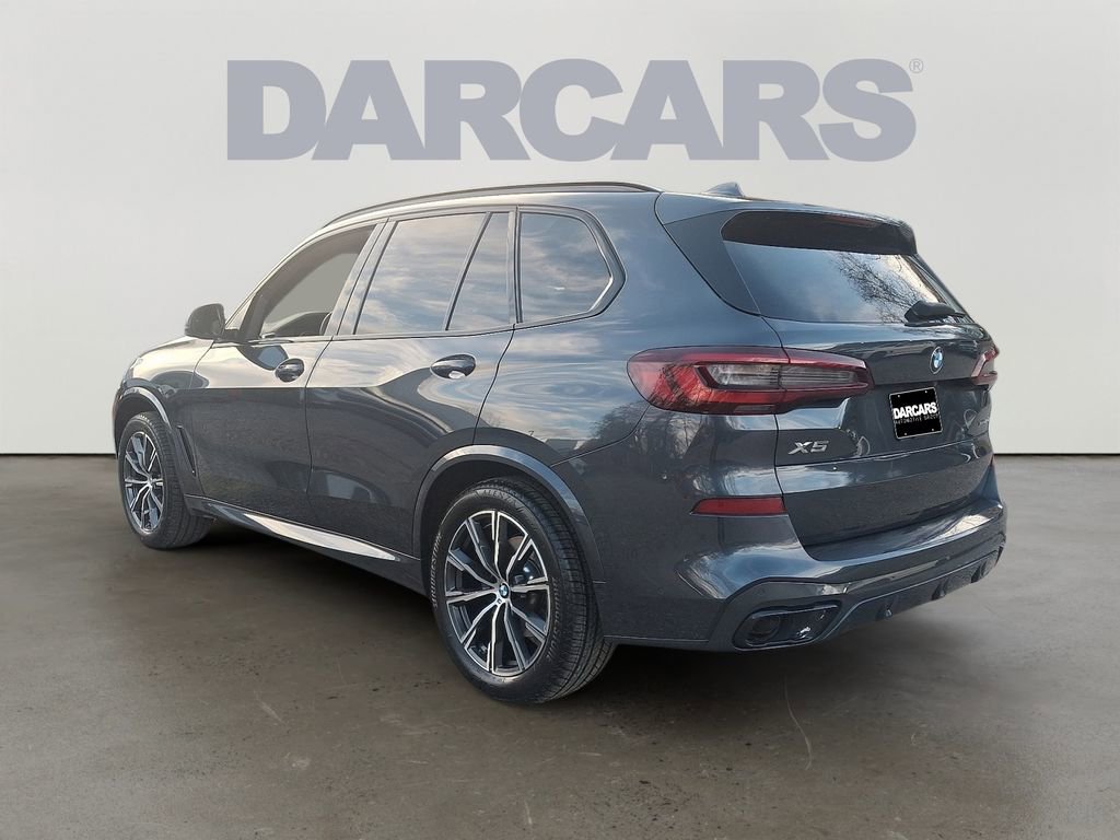 Certified 2022 BMW X5 xDrive40i w/ M Sport Package image 4