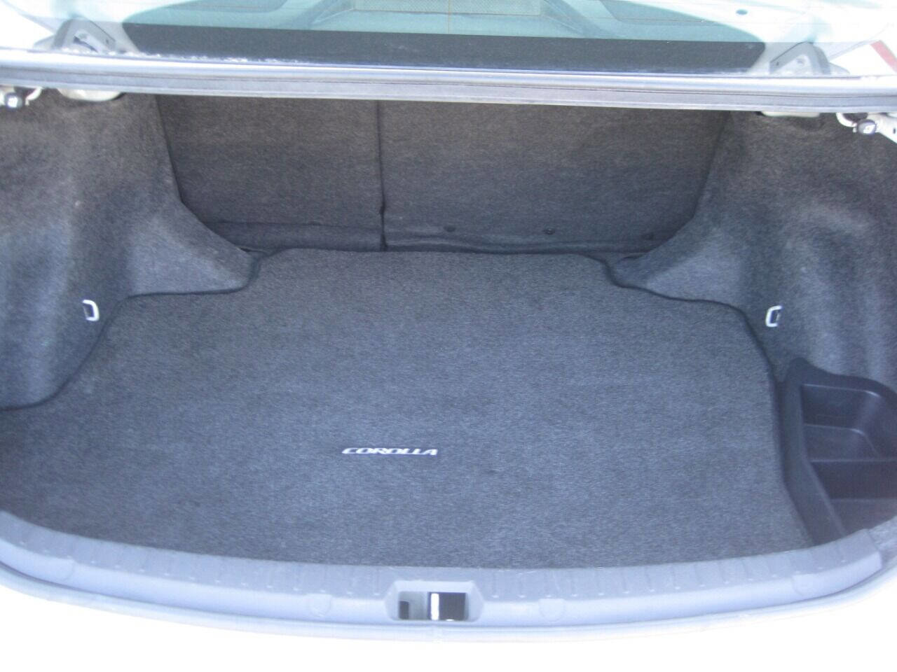 Used 2010 Toyota Corolla S image 18