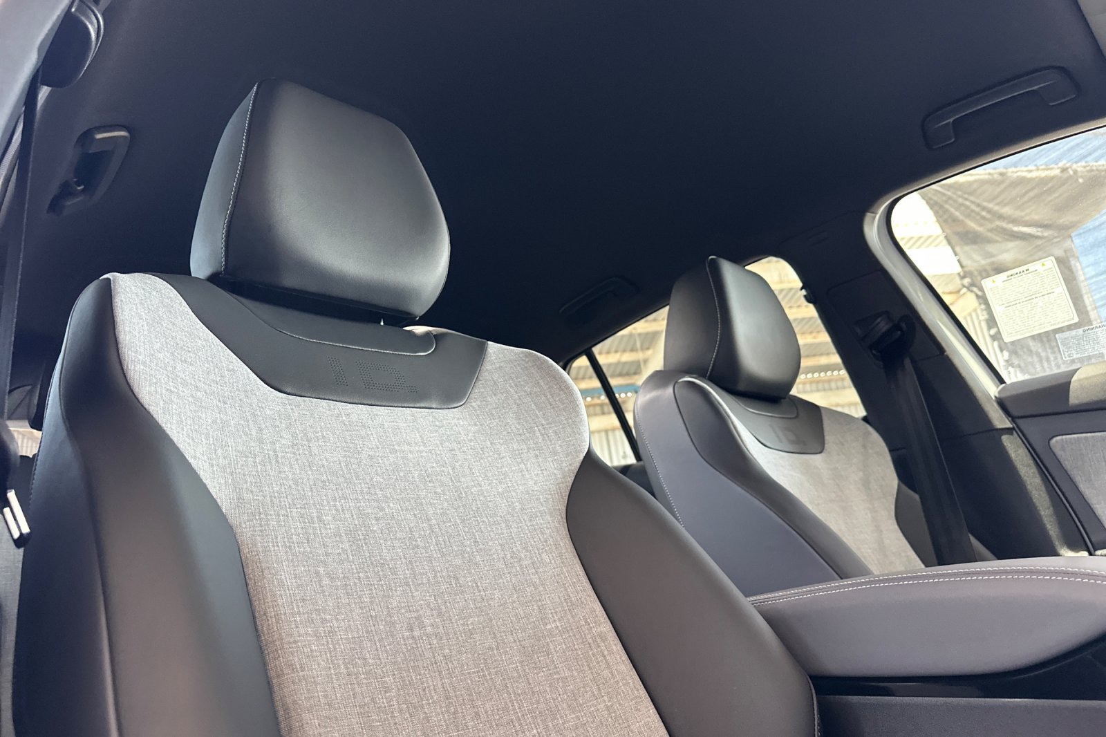 New 2026 Volkswagen ID.4 Pro RWD image 15