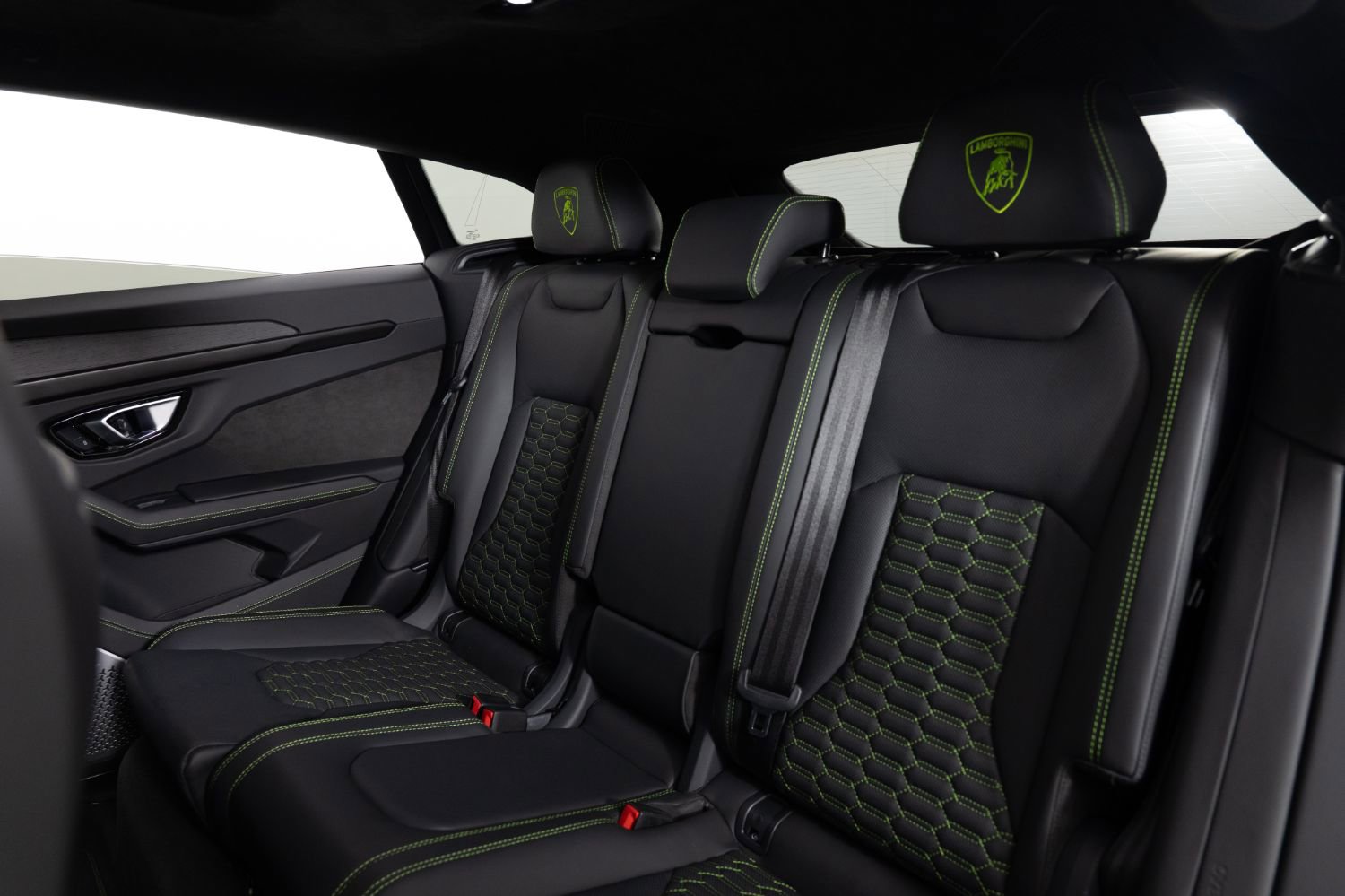Used 2021 Lamborghini Urus AWD/4WD image 30