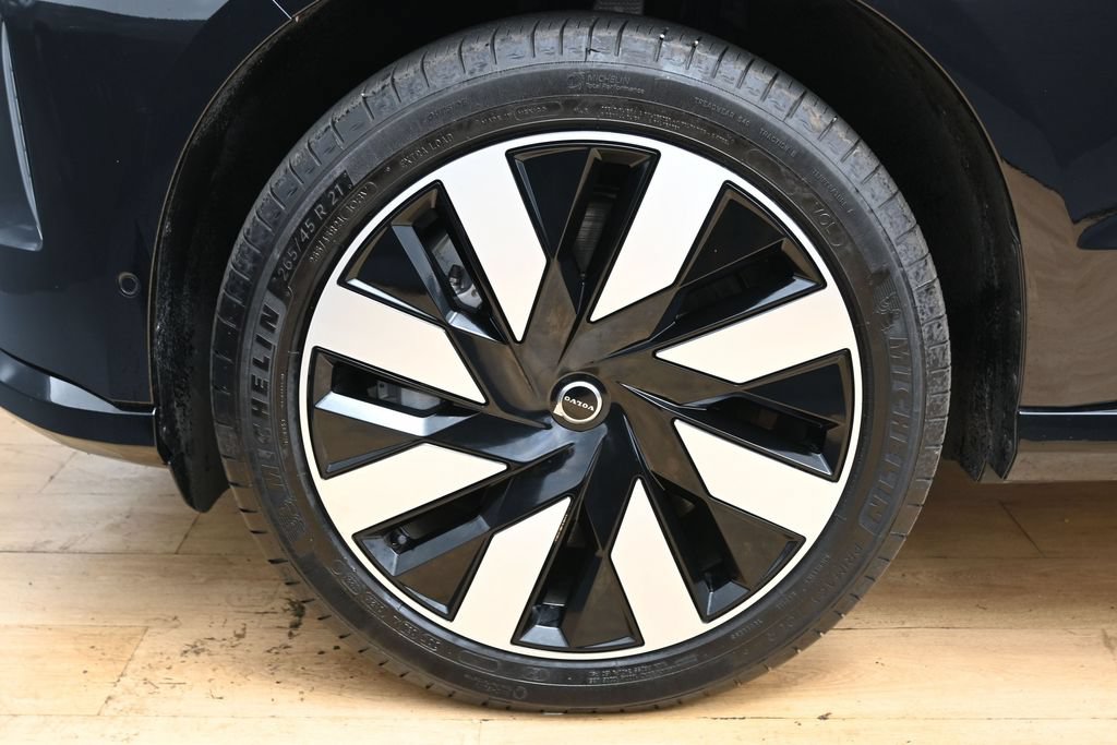 Used 2025 Volvo EX90 Ultra w/ Protection Package Premier AWD/4WD image 13