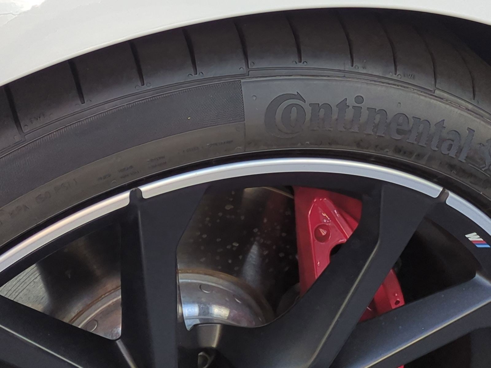 Used 2026 BMW Z4 M40i w/ Shadowloine Package image 12